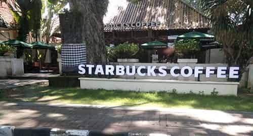 Starbucks Coffee Bali in Sanur have their own car parking space